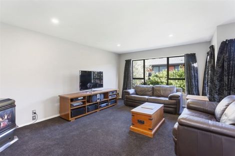 Photo of property in 2/15 Jocelyn Street, Casebrook, Christchurch, 8051