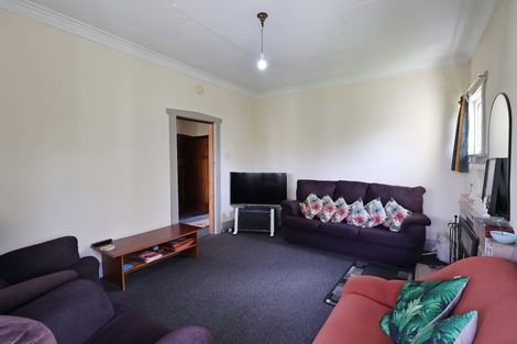 Photo of property in 23 Nichol Street, Heidelberg, Invercargill, 9812