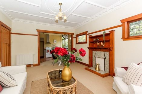 Photo of property in 107 Belt Road, New Plymouth, 4310