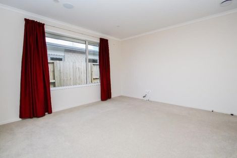Photo of property in 14 Teatree Close, Huntington, Hamilton, 3210