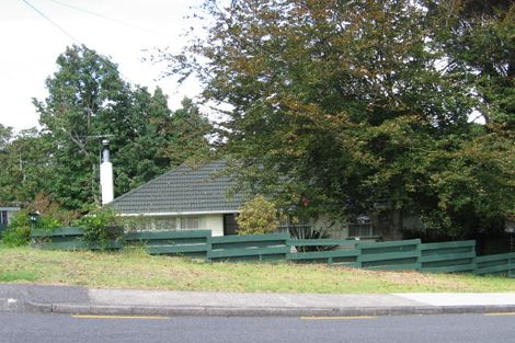 Photo of property in 64 Taupo Street, Green Bay, Auckland, 0604