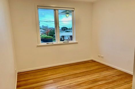 Photo of property in 29 Sylvan Crescent, Te Atatu South, Auckland, 0610