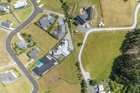 Photo of property in 11 Midgard Road, Coopers Beach, 0420