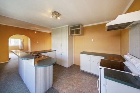 Photo of property in 124 Miranda Street, Stratford, 4332