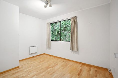 Photo of property in 3 Sasanqua Way, Crofton Downs, Wellington, 6035