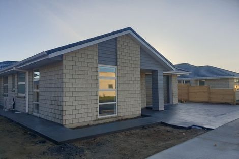 Photo of property in 9d Tiaki Way, Cambridge, 3434