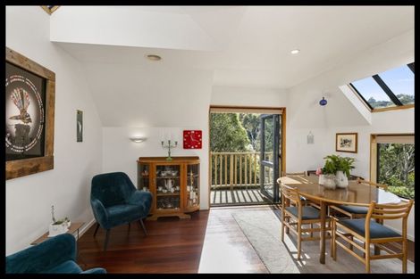 Photo of property in 32 Silverstream Road, Crofton Downs, Wellington, 6035