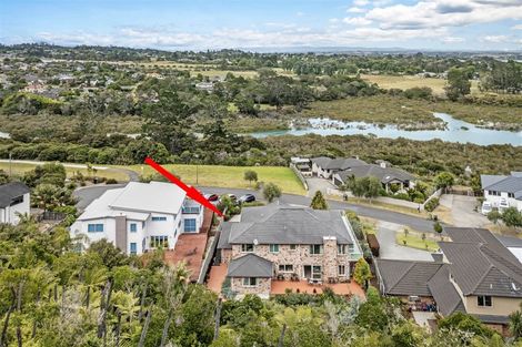 Photo of property in 20 Schopolo Place, Schnapper Rock, Auckland, 0632