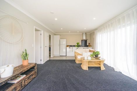 Photo of property in 15 Highland View Drive, Tokomaru, Palmerston North, 4474