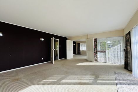 Photo of property in 1 Hume Drive, Hillcrest, Auckland, 0627