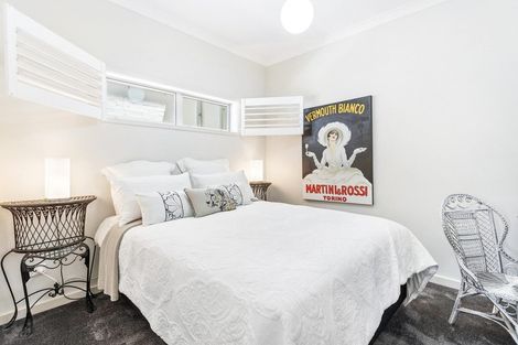 Photo of property in 4 Puriri Boulevard, Orewa, 0931