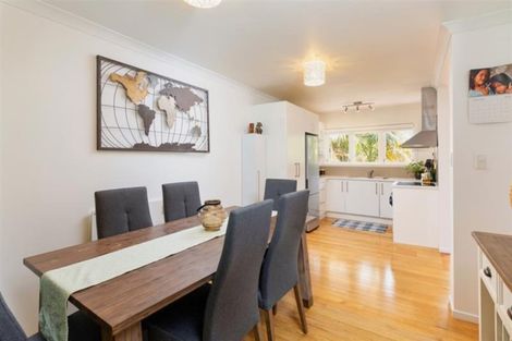 Photo of property in 1/12 Tomlinson Street, Hillpark, Auckland, 2102