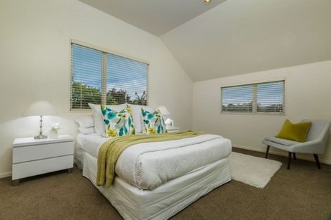 Photo of property in 10a Shiloh Way, Greenhithe, Auckland, 0632