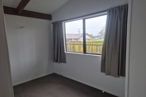 Photo of property in 1/26 Compass Place, Te Atatu Peninsula, Auckland, 0610