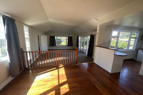 Photo of property in 7 Aorangi Road, Bryndwr, Christchurch, 8053