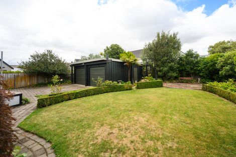 Photo of property in 3 Earl Place, Hokowhitu, Palmerston North, 4410