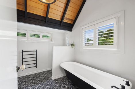 Photo of property in 26 Otupai Street, Two Mile Bay, Taupo, 3330