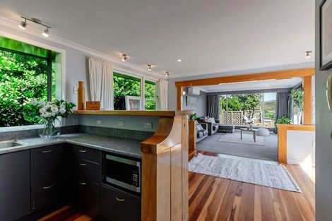 Photo of property in 11 Acheron Road, Paremata, Porirua, 5026