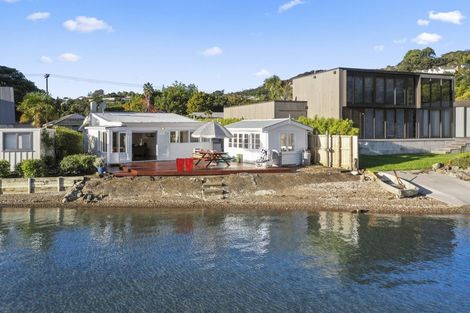 Photo of property in 11 Hope Avenue, Russell, 0202