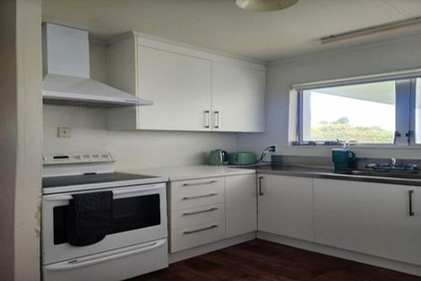 Photo of property in 12 Pitcairn Street, Oakura, 4314