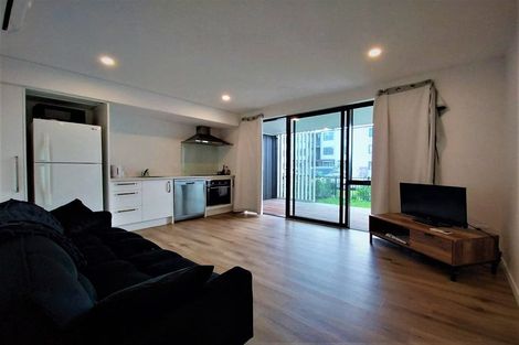 Photo of property in 2/45 Cessna Crescent, Mangere, Auckland, 2022