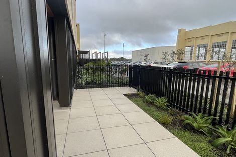 Photo of property in 104/2 Launch Road, Hobsonville, Auckland, 0616