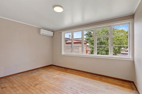 Photo of property in 7 Hooker Avenue, Bryndwr, Christchurch, 8053