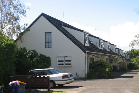 Photo of property in 2/5 Koromiko Street, New Lynn, Auckland, 0600