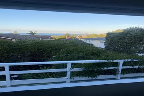 Photo of property in 1/20 Aotearoa Terrace, Murrays Bay, Auckland, 0630
