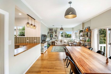 Photo of property in 81 Purnell Street, College Estate, Whanganui, 4500