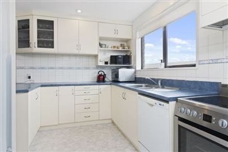 Photo of property in 25b Te Maru Place, Redwood, Christchurch, 8051