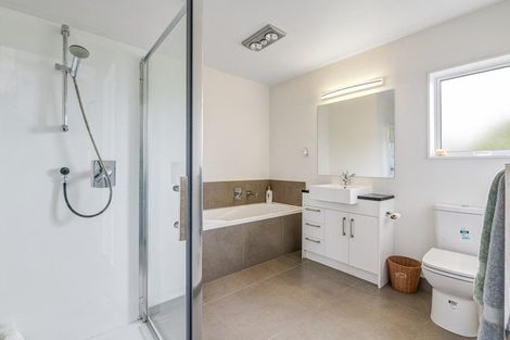 Photo of property in 1 Lancewood Lane, Kaukapakapa, Helensville, 0875