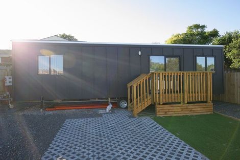 Photo of property in 51a Miro Street, New Lynn, Auckland, 0600