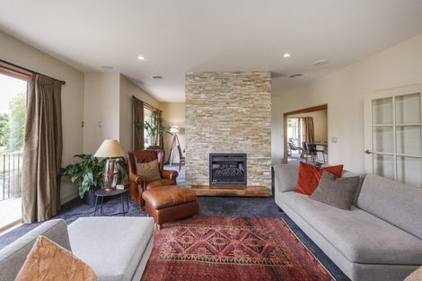 Photo of property in 17a Montgomery Terrace, Hokowhitu, Palmerston North, 4410