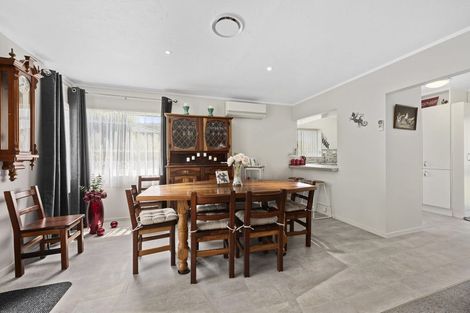 Photo of property in 12 Donegal Grove, Birchville, Upper Hutt, 5018