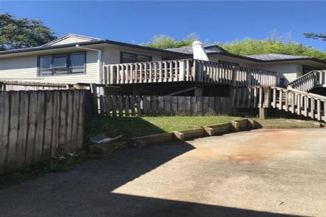 Photo of property in 9 Shale Avenue, Massey, Auckland, 0614