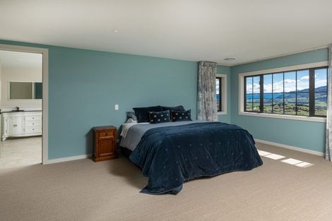 Photo of property in 23 Miharo Lane, Queensberry, Cromwell, 9383