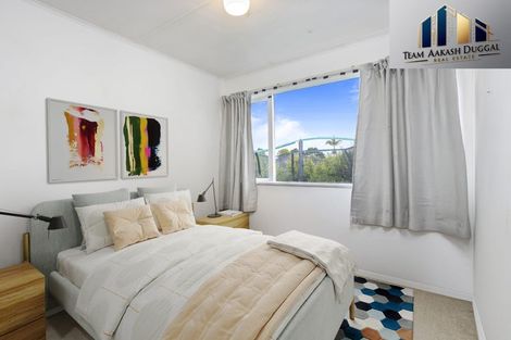 Photo of property in 1c Kuaka Place, New Lynn, Auckland, 0600