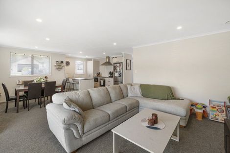 Photo of property in 10 Pakanga Grove, Pyes Pa, Tauranga, 3112