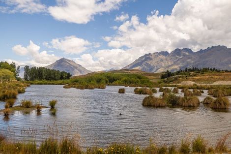 Photo of property in 6 Casterway Crescent, Jacks Point, 9371