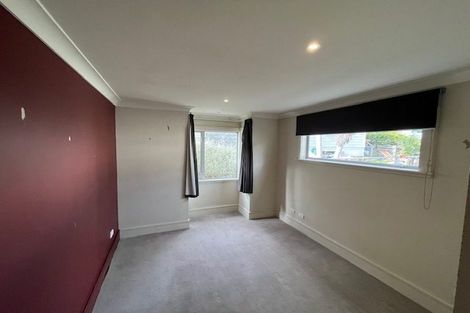 Photo of property in 10 Hawker Street, Mount Victoria, Wellington, 6011