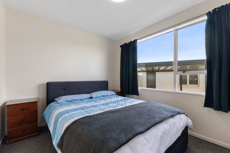 Photo of property in 2 Magenta Place, Broomfield, Christchurch, 8042