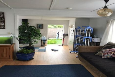 Photo of property in 47 The Esplanade, Eastern Beach, Auckland, 2012