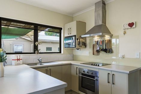 Photo of property in 15 Lorne Crescent, Flaxmere, Hastings, 4120