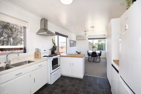 Photo of property in 80 Pacific Road, North New Brighton, Christchurch, 8083