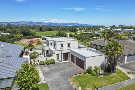 Photo of property in 55 Royal Oak Drive, Kelvin Grove, Palmerston North, 4414