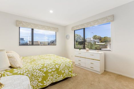 Photo of property in 20 The Masthead, Whitby, Porirua, 5024