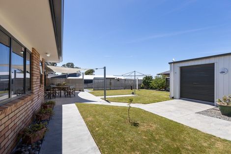 Photo of property in 70 Sunnyvale Street, Bell Block, New Plymouth, 4312