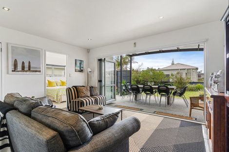 Photo of property in 227b Ocean Road, Whangamata, 3620