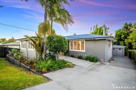 Photo of property in 29 Amberley Avenue, Te Atatu South, Auckland, 0610